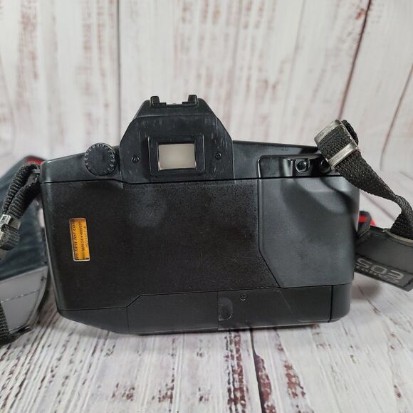 [Near Mint] Canon EOS 620‎ 35mm SLR w/Lens, Bag Tons Of accessories Not Tested - Picture 12 of 12